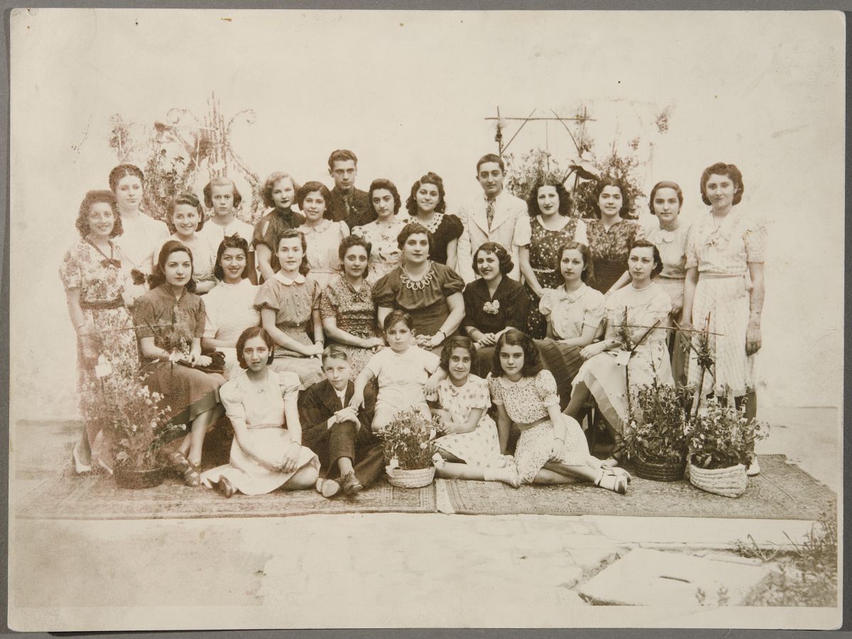 Women's Worlds in Qajar Iran | Invisible East